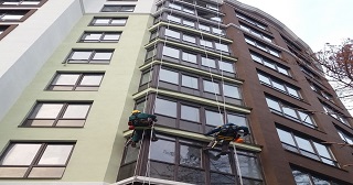 Установка крыши на балкон Мурманск цена от 1040 руб. м/2.