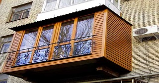 Внешняя отделка балкона Мурманск цена от 1040 руб. м/2.